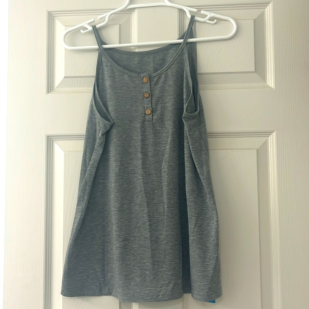 Cute grey tank